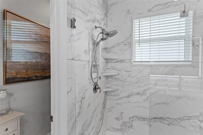 Image No.23-4 Bed House for sale