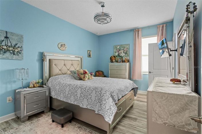 Image No.30-4 Bed House for sale