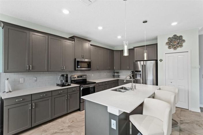 Image No.5-4 Bed House for sale