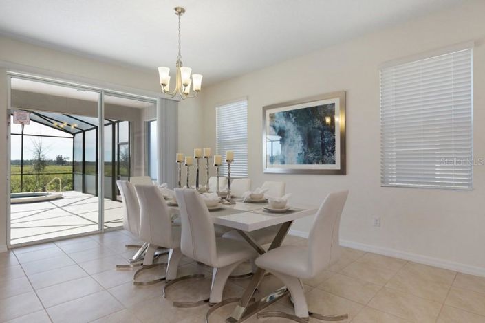 Image No.2-5 Bed House for sale