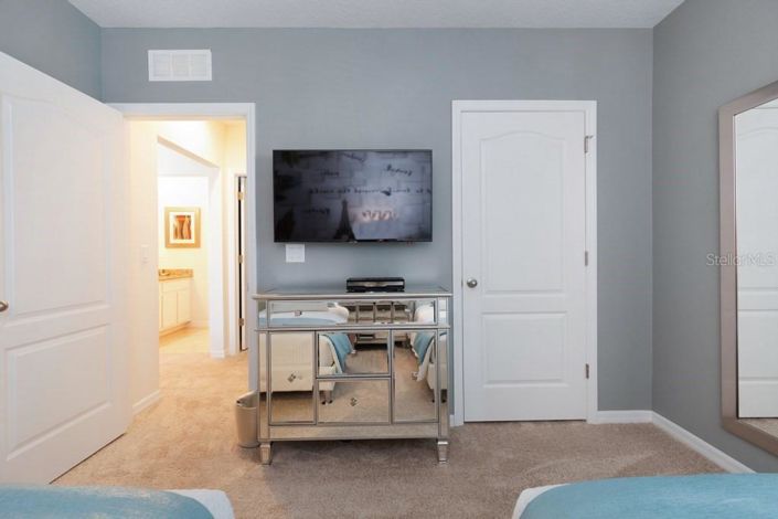 Image No.20-5 Bed House for sale