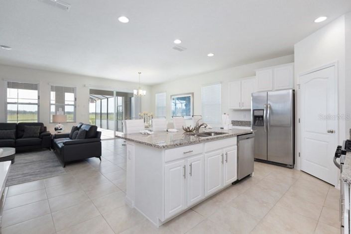 Image No.3-5 Bed House for sale