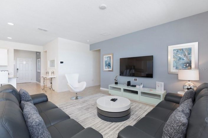 Image No.5-5 Bed House for sale