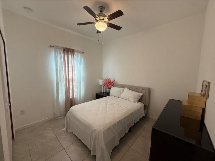 Image No.17-3 Bed House for sale