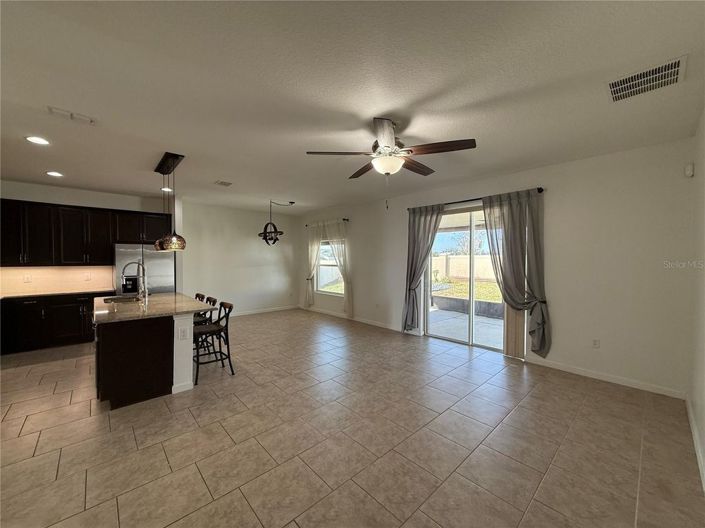 Image No.6-3 Bed House for sale