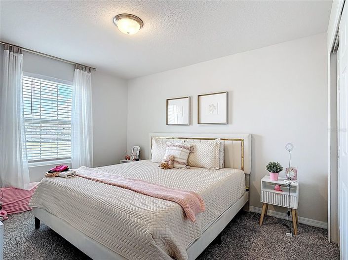 Image No.18-4 Bed House for sale