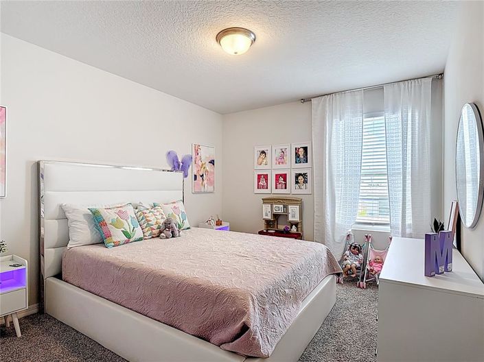 Image No.18-4 Bed House for sale