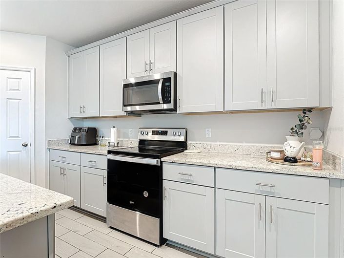 Image No.8-4 Bed House for sale