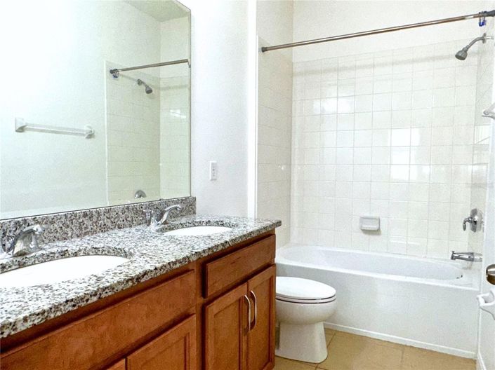 Image No.14-4 Bed House for sale