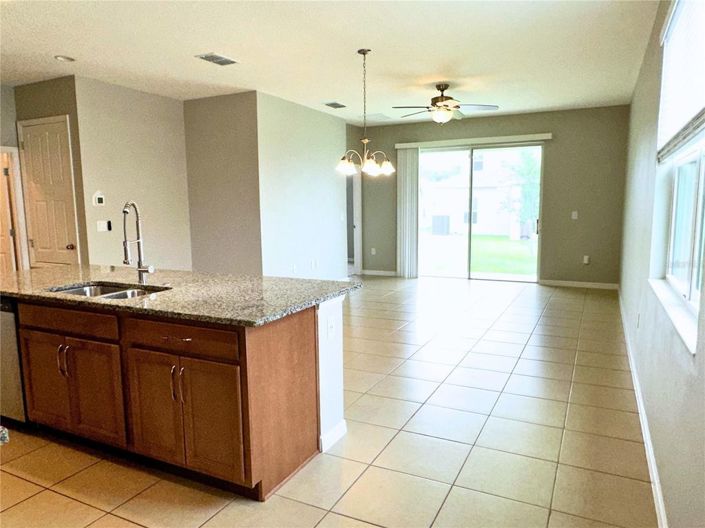 Image No.6-4 Bed House for sale