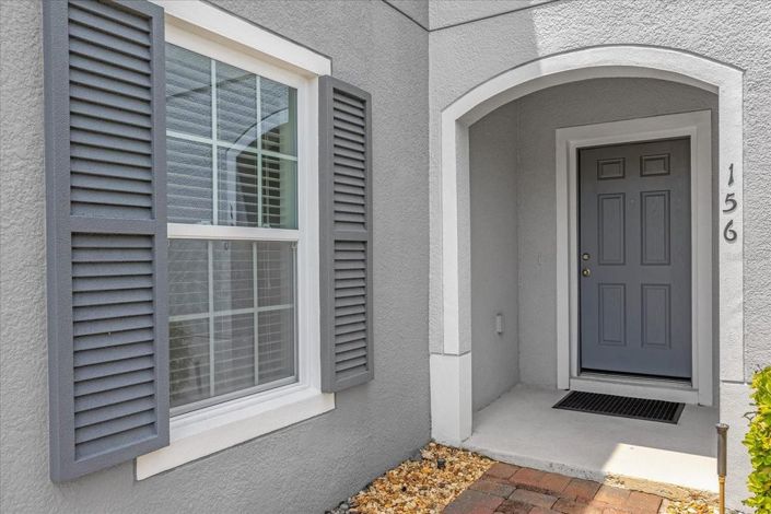 Image No.1-4 Bed Townhouse for sale