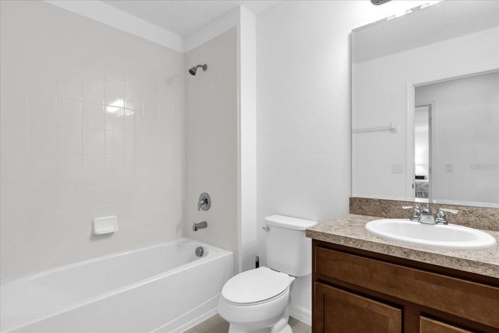 Image No.14-4 Bed Townhouse for sale