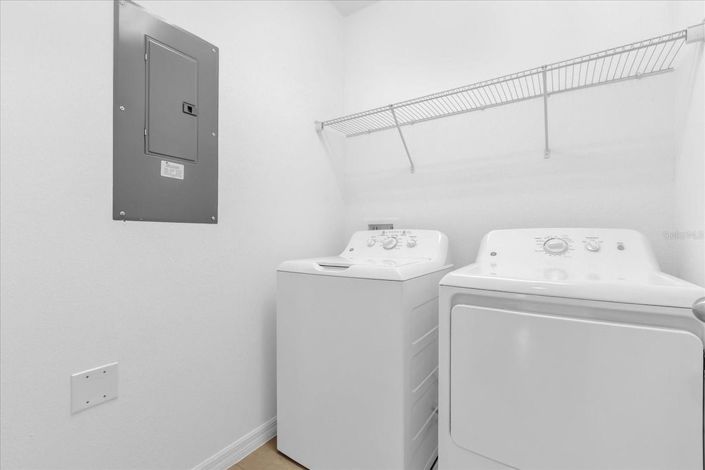 Image No.16-4 Bed Townhouse for sale