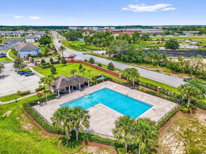 Image No.22-4 Bed Townhouse for sale