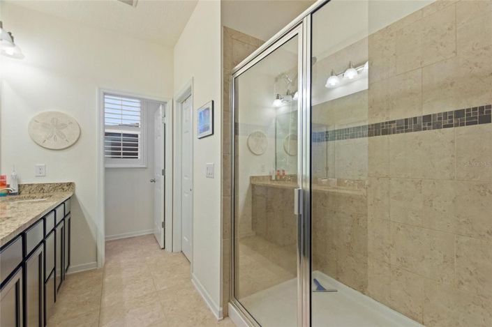 Image No.18-3 Bed House for sale