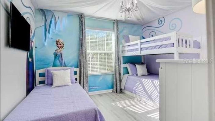 Image No.16-6 Bed House for sale