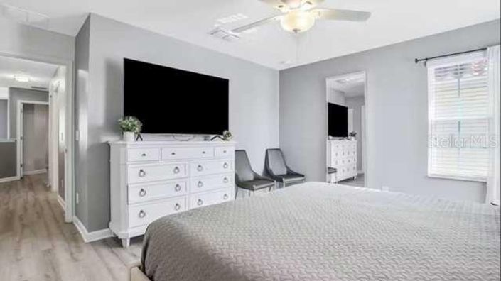 Image No.17-6 Bed House for sale