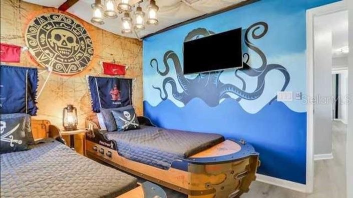 Image No.24-6 Bed House for sale