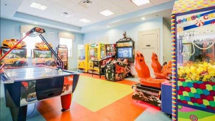 Image No.4-6 Bed House for sale