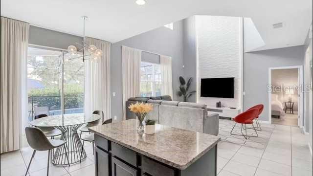 Image No.5-6 Bed House for sale