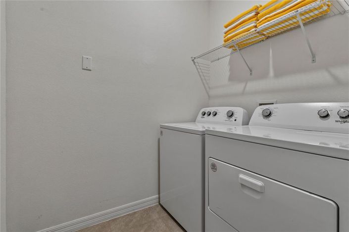 Image No.26-6 Bed House for sale