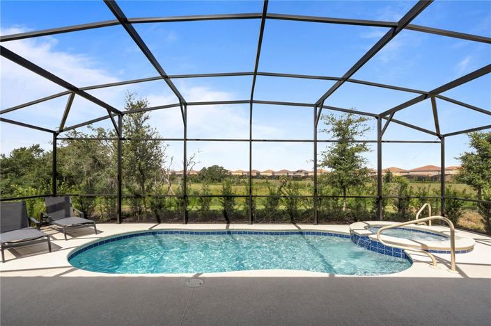 Image No.5-6 Bed House for sale