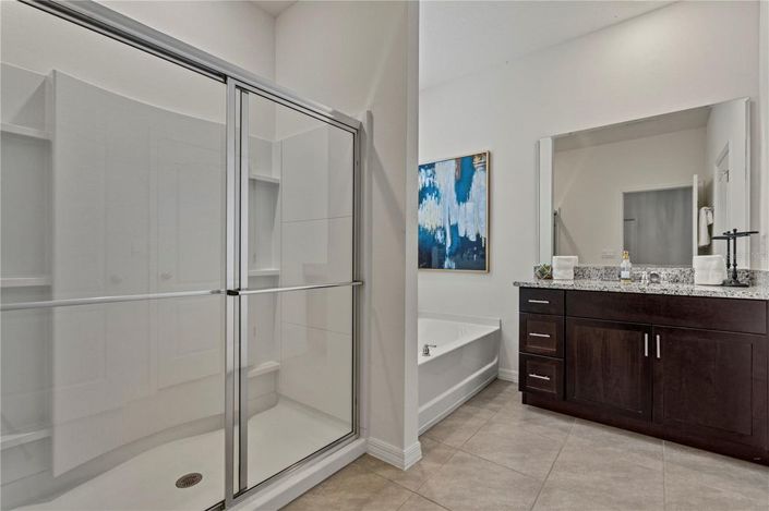 Image No.41-6 Bed House for sale