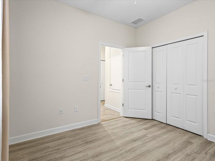 Image No.20-4 Bed House for sale