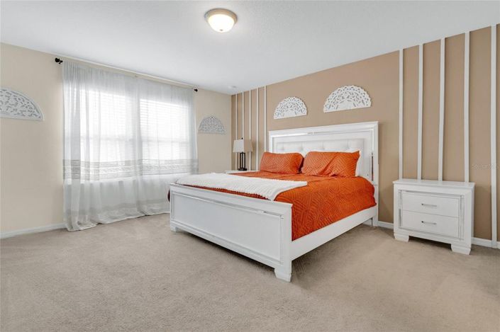 Image No.17-5 Bed House for sale