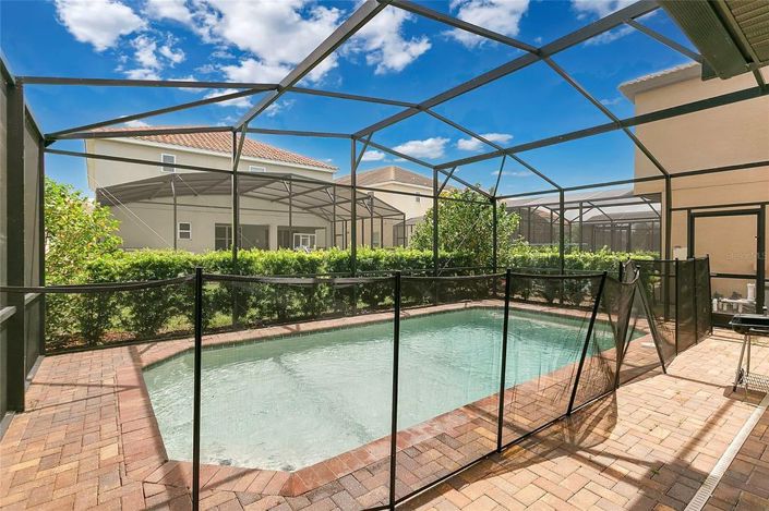 Image No.29-5 Bed House for sale