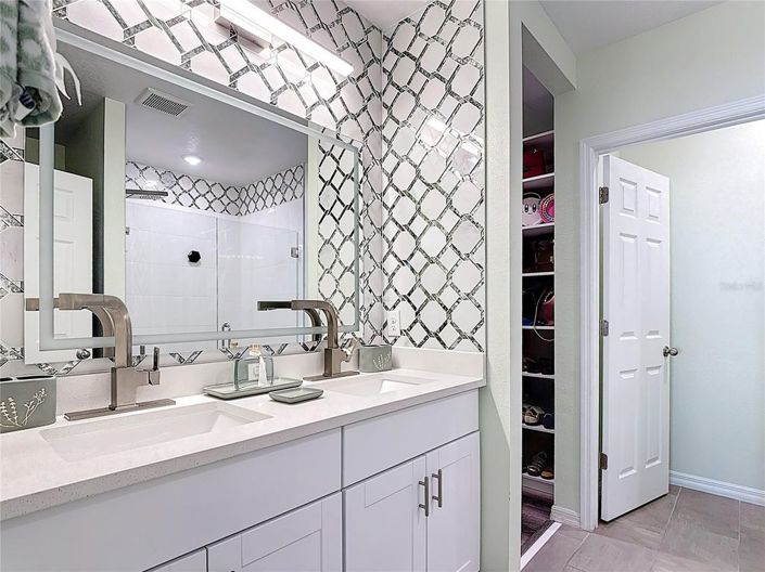 Image No.16-4 Bed House for sale