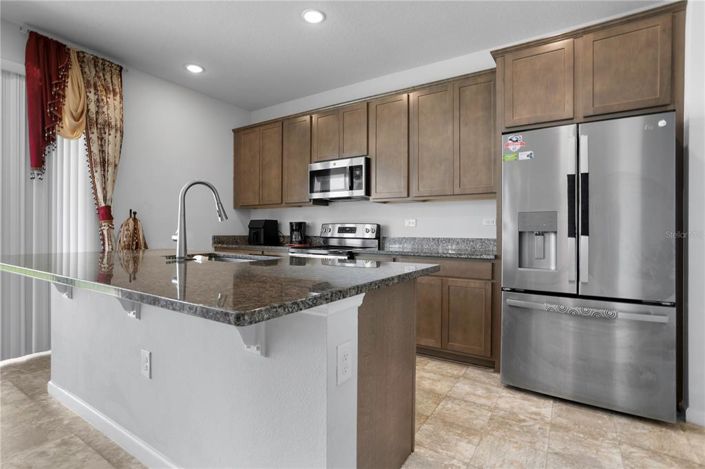 Image No.10-5 Bed House for sale