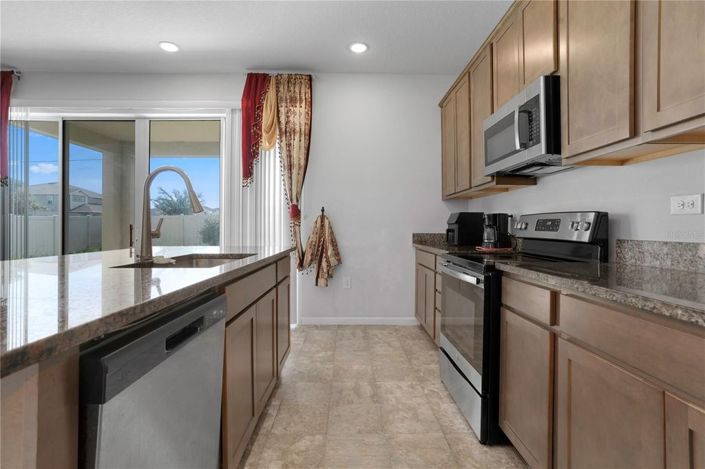 Image No.11-5 Bed House for sale