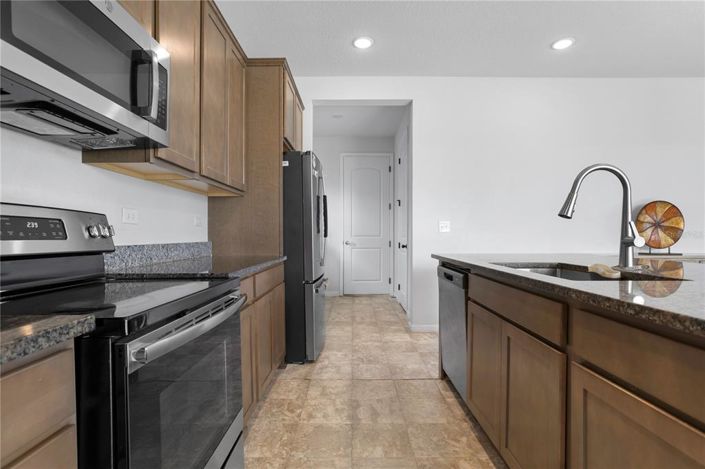 Image No.12-5 Bed House for sale