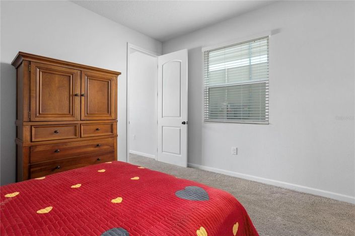 Image No.19-5 Bed House for sale