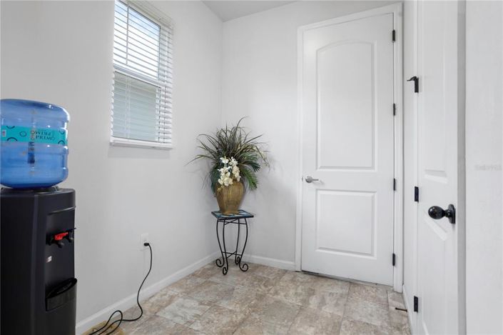 Image No.25-5 Bed House for sale