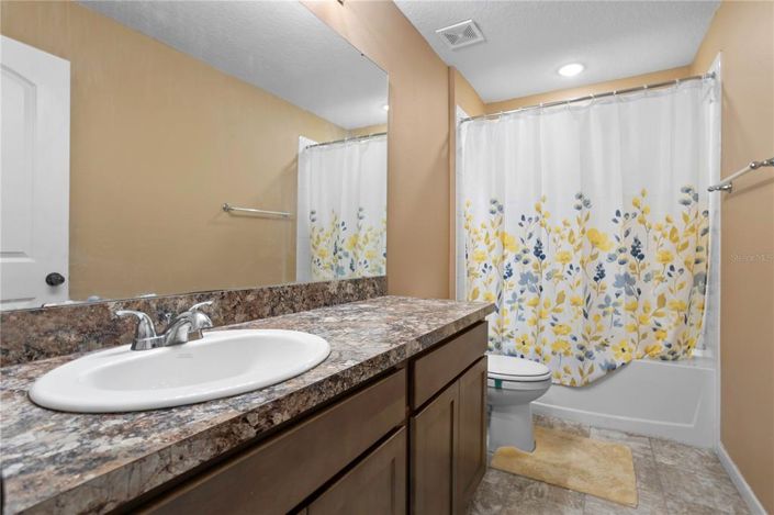 Image No.36-5 Bed House for sale