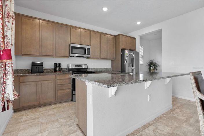 Image No.9-5 Bed House for sale