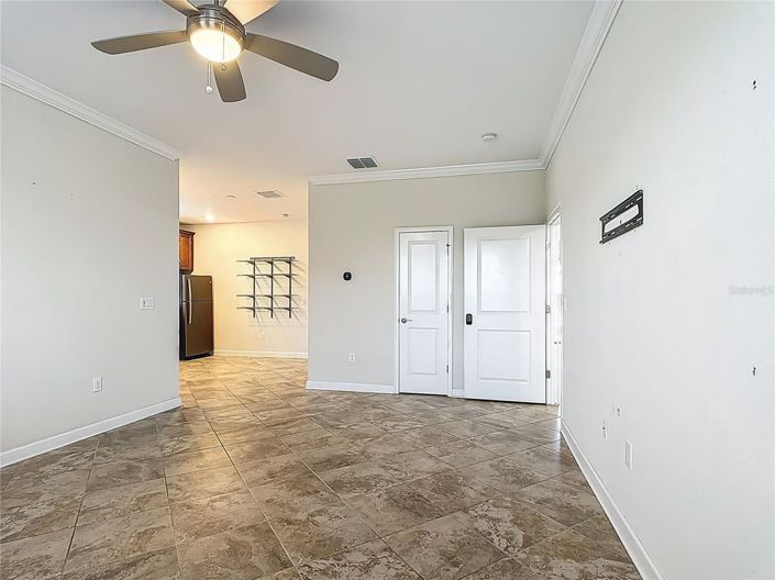 Image No.24-6 Bed House for sale