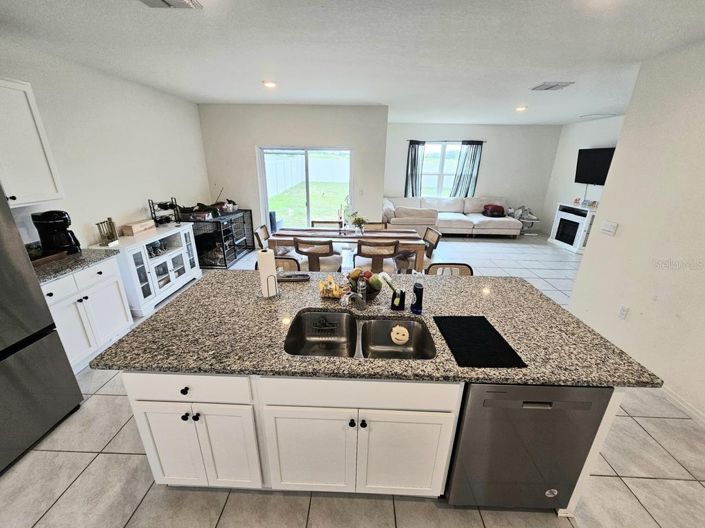 Image No.19-4 Bed House for sale