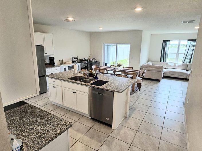 Image No.20-4 Bed House for sale