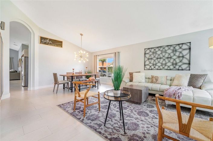 Image No.5-4 Bed House for sale