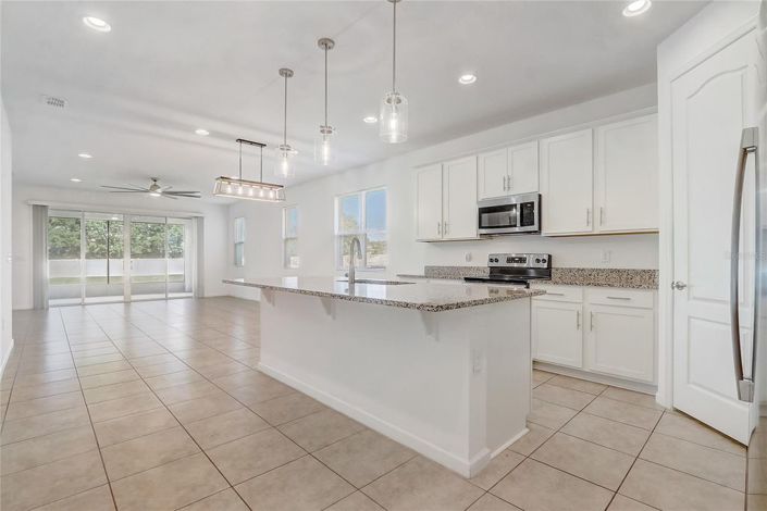 Image No.8-4 Bed House for sale