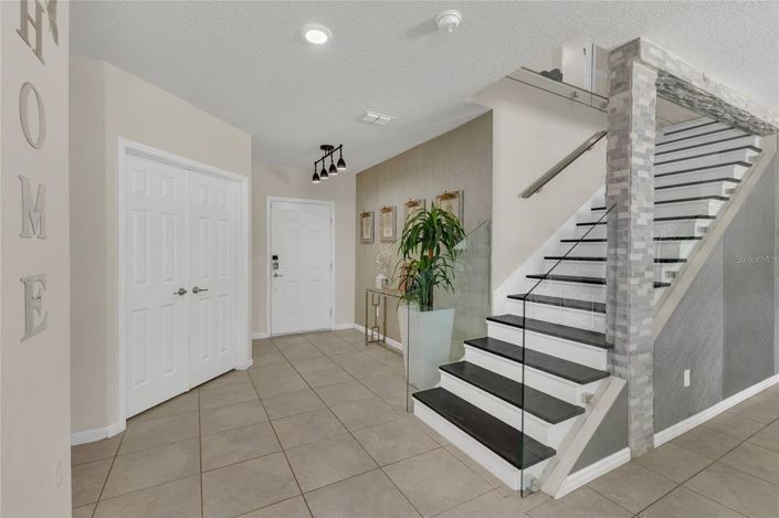 Image No.12-5 Bed House for sale