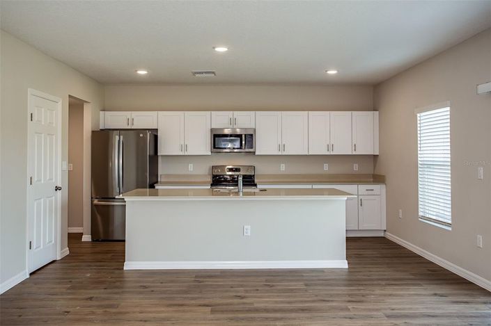 Image No.2-5 Bed House for sale