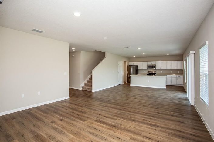 Image No.5-5 Bed House for sale