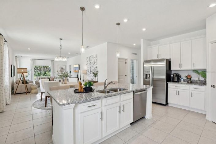 Image No.8-3 Bed House for sale