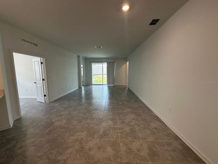 Image No.25-4 Bed House for sale