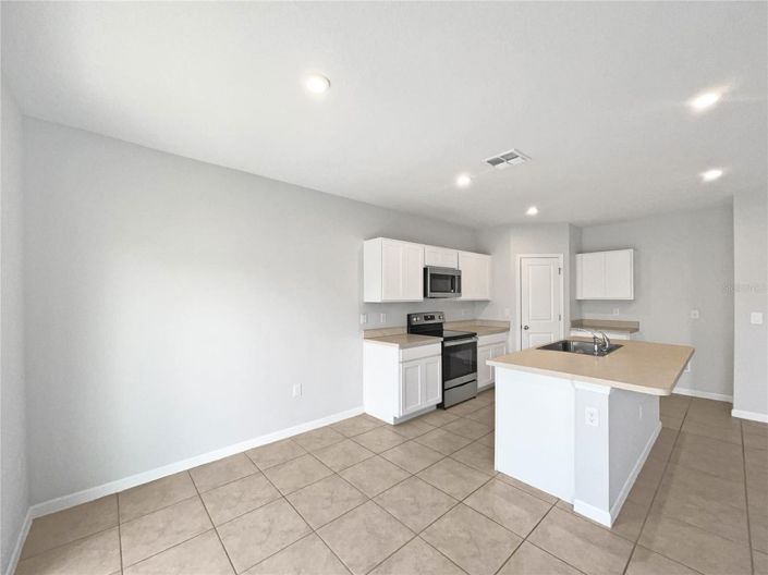 Image No.14-3 Bed House for sale