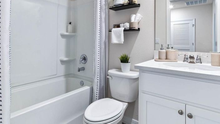 Image No.25-3 Bed Townhouse for sale